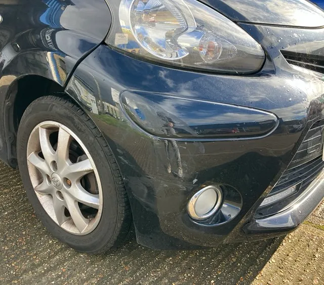 Bumper scuff repair